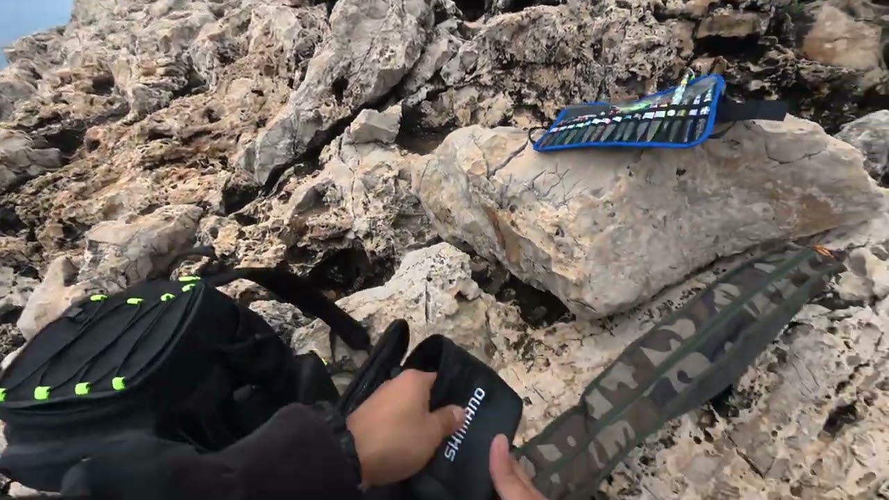 Kaş'ta  shore jigging ile 2 kiloluk yazılı orkinos avı