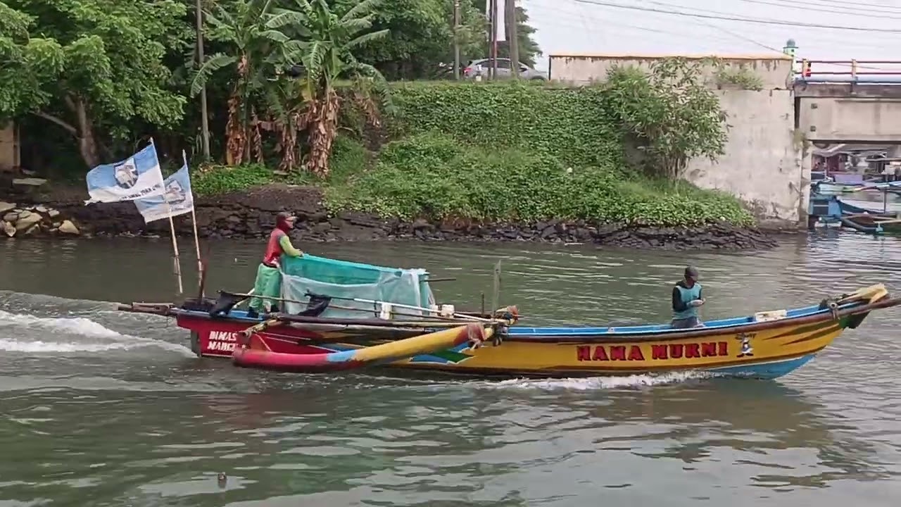 KAPAL PARKIR 