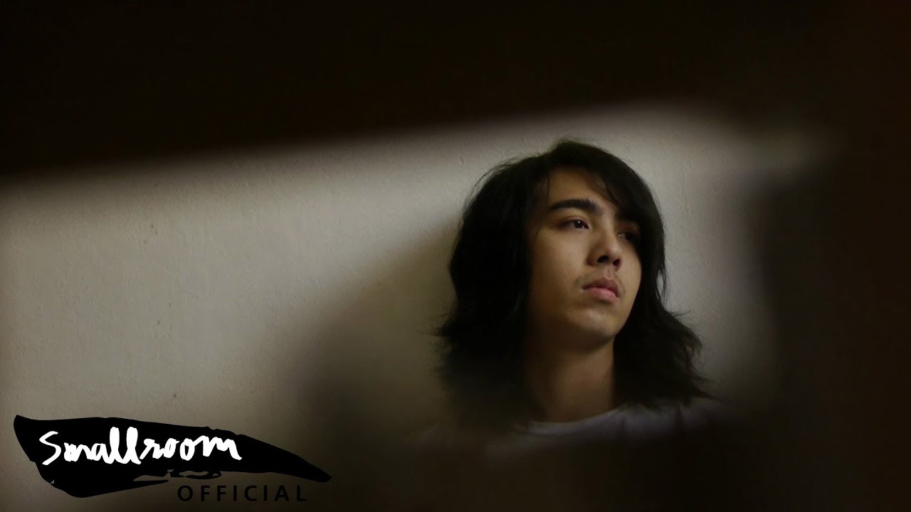Superbaker - โลกของคนเหงา | the empty world [Official Music Video]