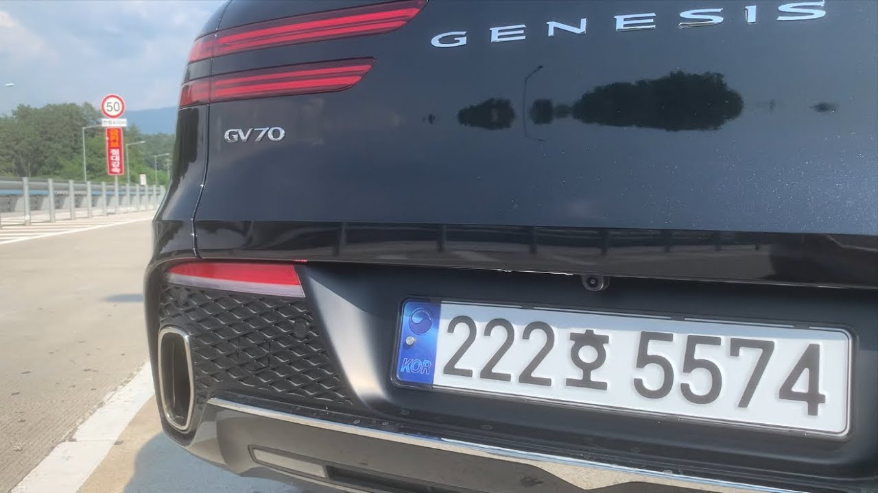 🚙 Genesis GV70 Walkaround View | Compact Luxury D-Segment Crossover SUV