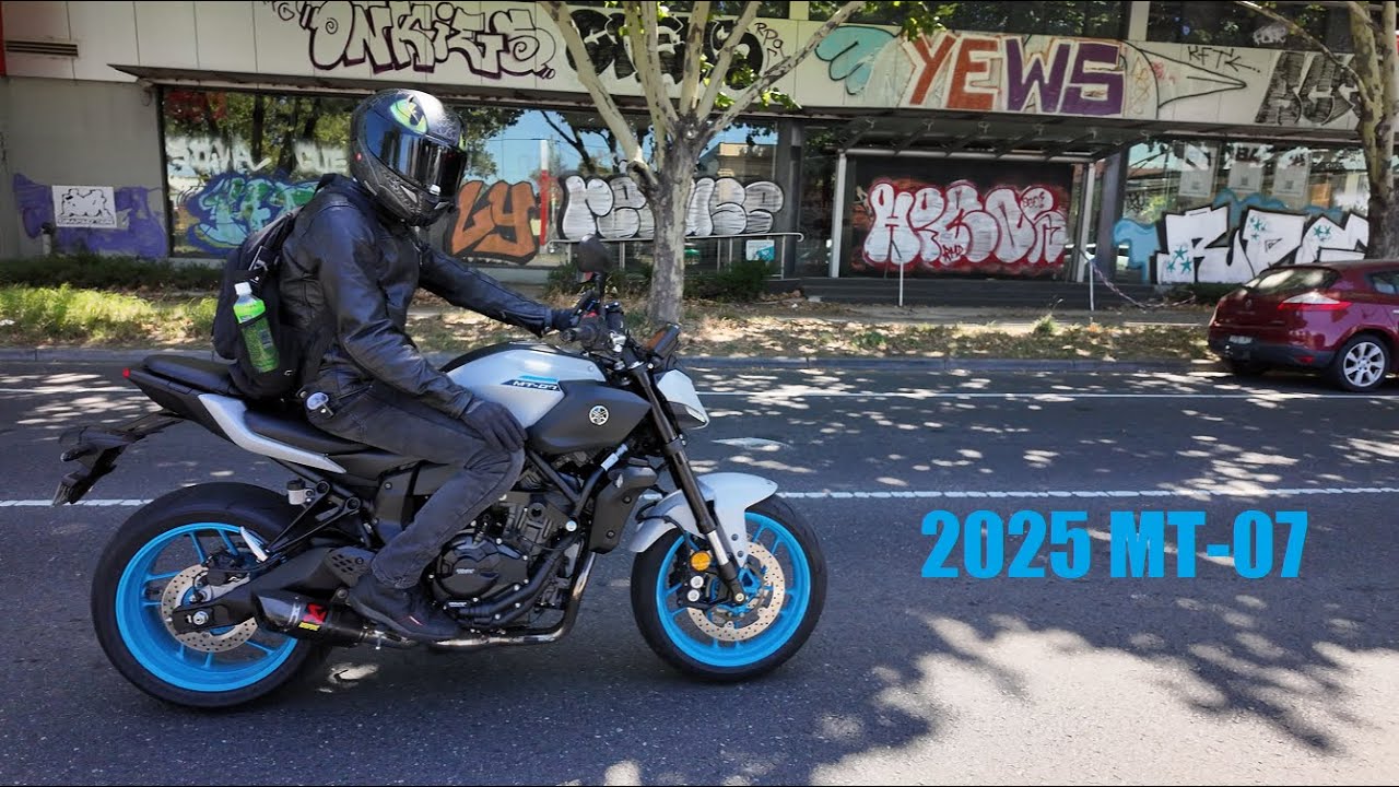 2025 Yamaha MT-07 | Melbourne CBD & Highway