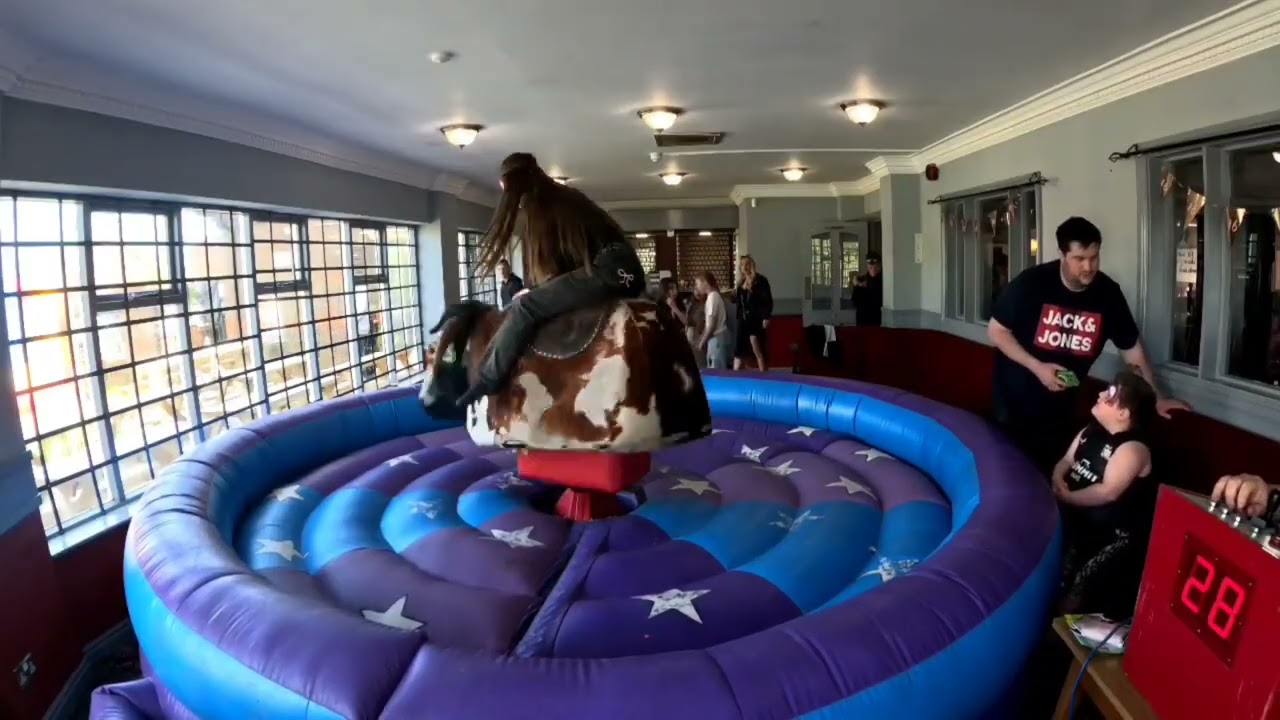 Rodeo Bull at Wawne Ferry Pub 20/4/2025    Www.buckinghull.co.uk