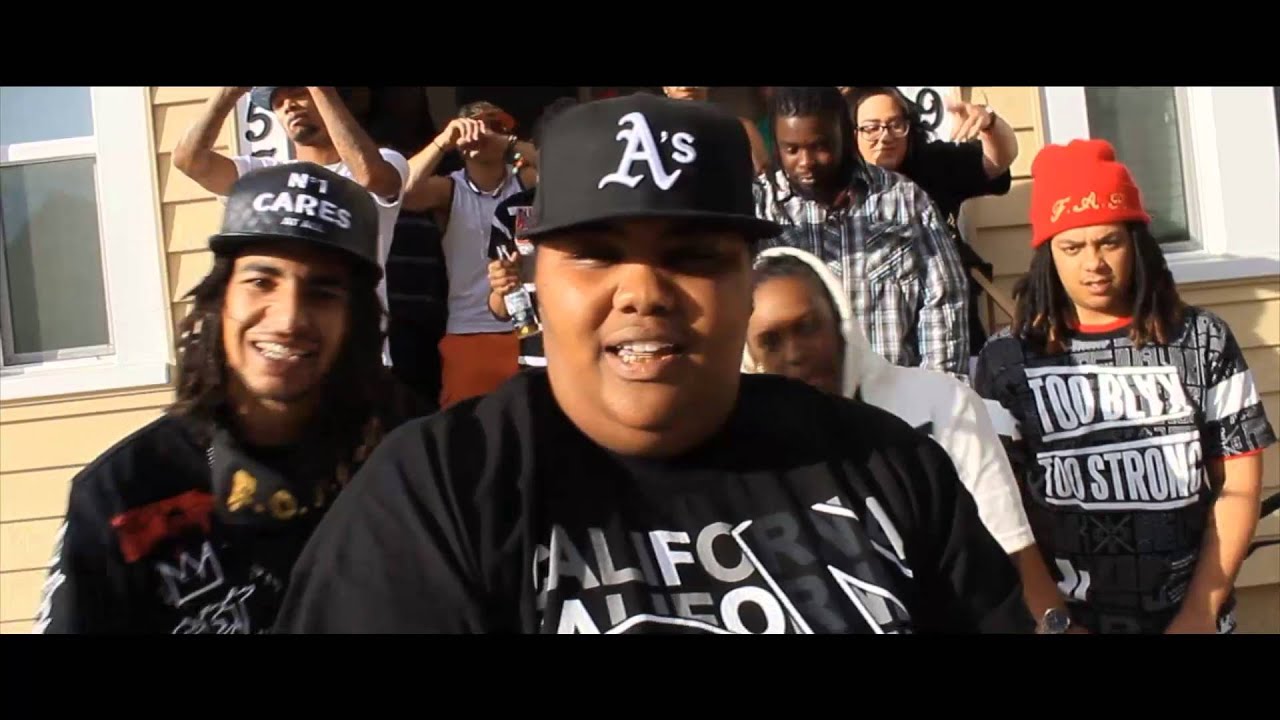 Yung Niece - Different Cloth Ft. Ya Hemi (Official Musiv Video)