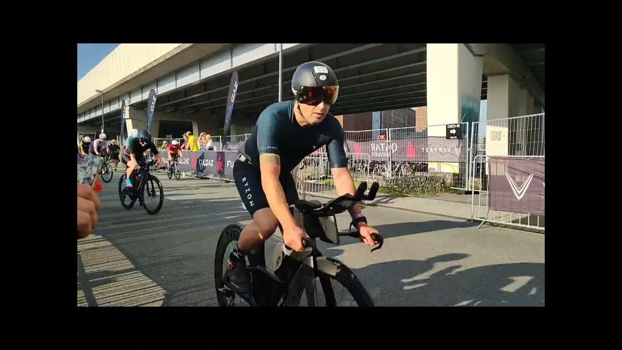 Ironman 70.3  in Duisburg am 1. 9. 2024 im Duisburger Innenhafen