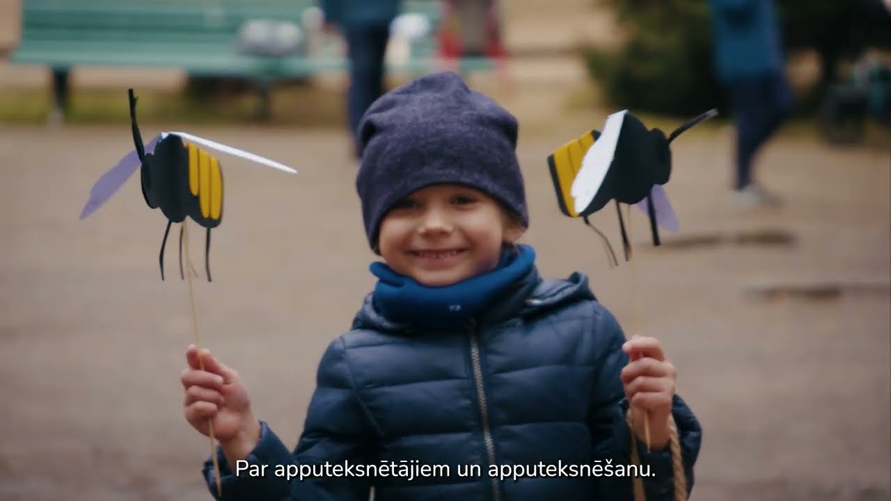 Ziedmīļi – uzbūvē viesnīcu bitēm un iepazīsti apputeksnētājus