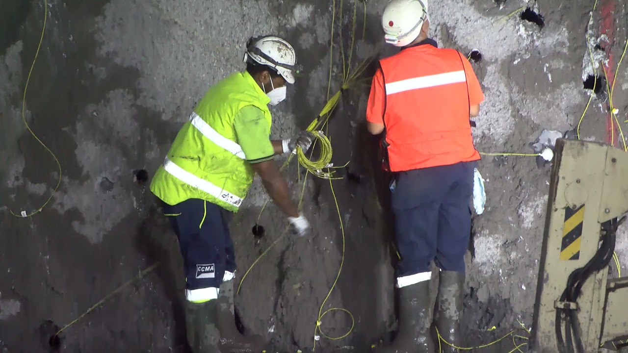 #TúnelLaAldea #CarreteraLaAldea Voladura en el Túnel de Faneque Carretera de La Aldea-Agaete