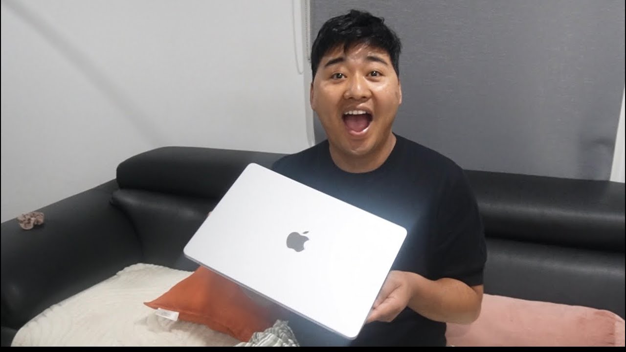 MacBook Air Birthday ko Gift 🎁🙂🙂