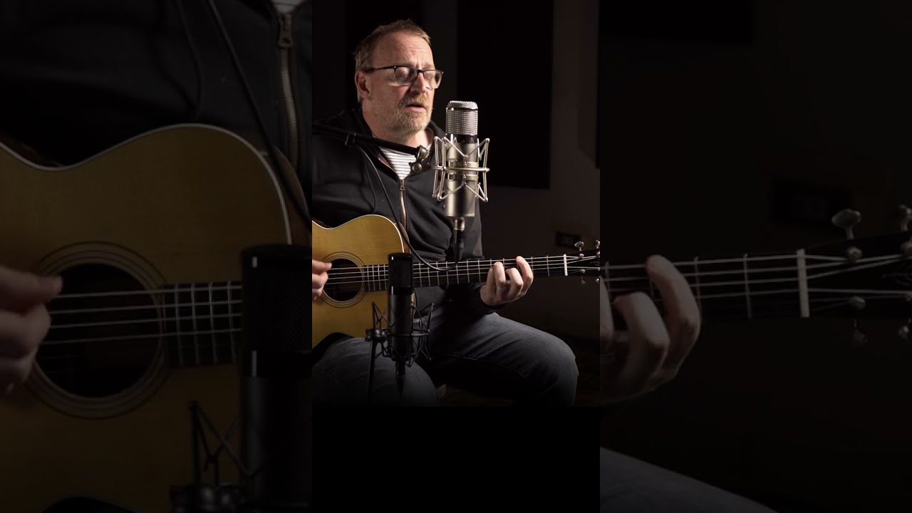 Boo Hewerdine - Atkin Player, Singer songwriter. 