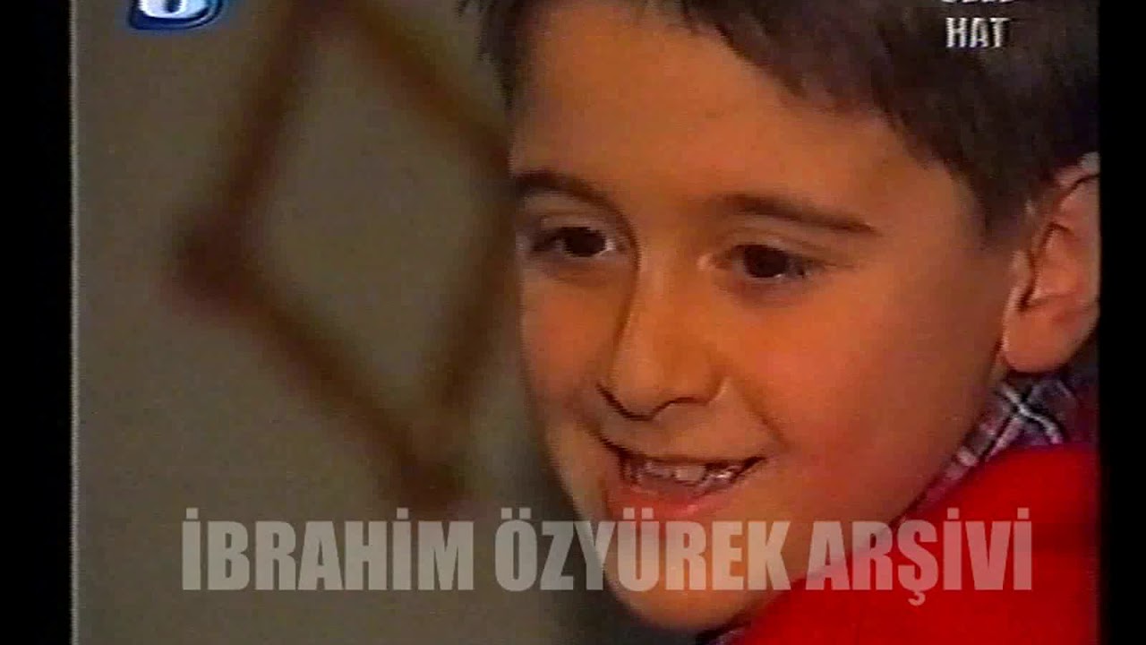 Emrah, oğlu Tayfun'u kabul ettiğini basın toplantısı ile duyuruyor Özel Hat - 2001 (Kanal 6)