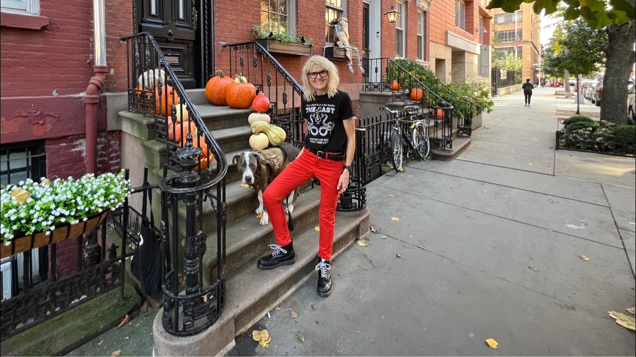 New York City LIVE Exploring Halloween Decorations in West Village & TriBeCa in Manhattan Oct 27th