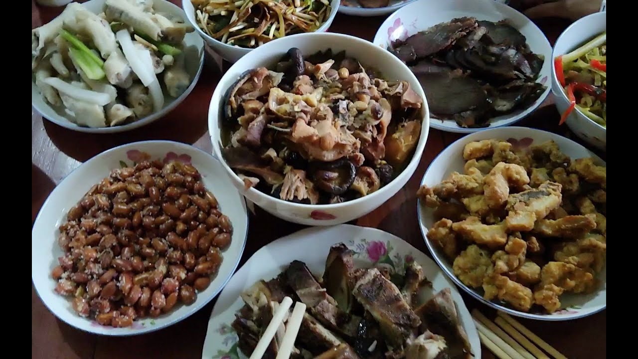 看看四川人家庭团聚都吃啥？