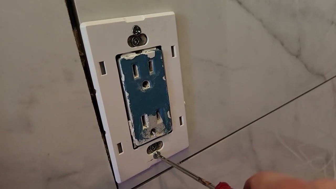 How to Install a Screwless Wall Plate Cover in Minutes &ndash; Easy DIY Upgrade!