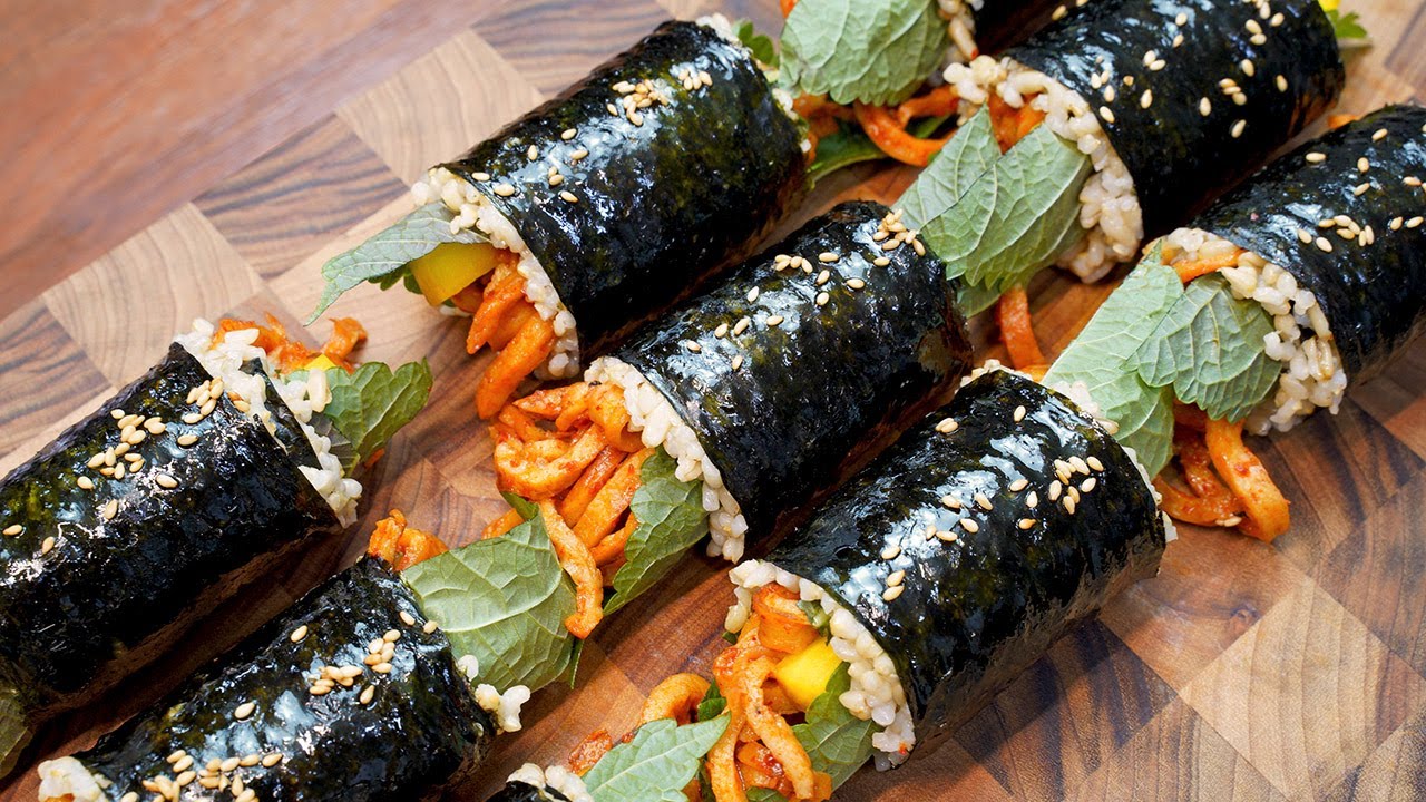 김밥 이것저것 넣지말고 딱 3가지만 넣으세요! 이렇게 쌌더니 다들 어디서 샀냐고 물어봐요~&nbsp;매운&nbsp;어묵김밥 만들기&nbsp;:: Kimbap Recipe