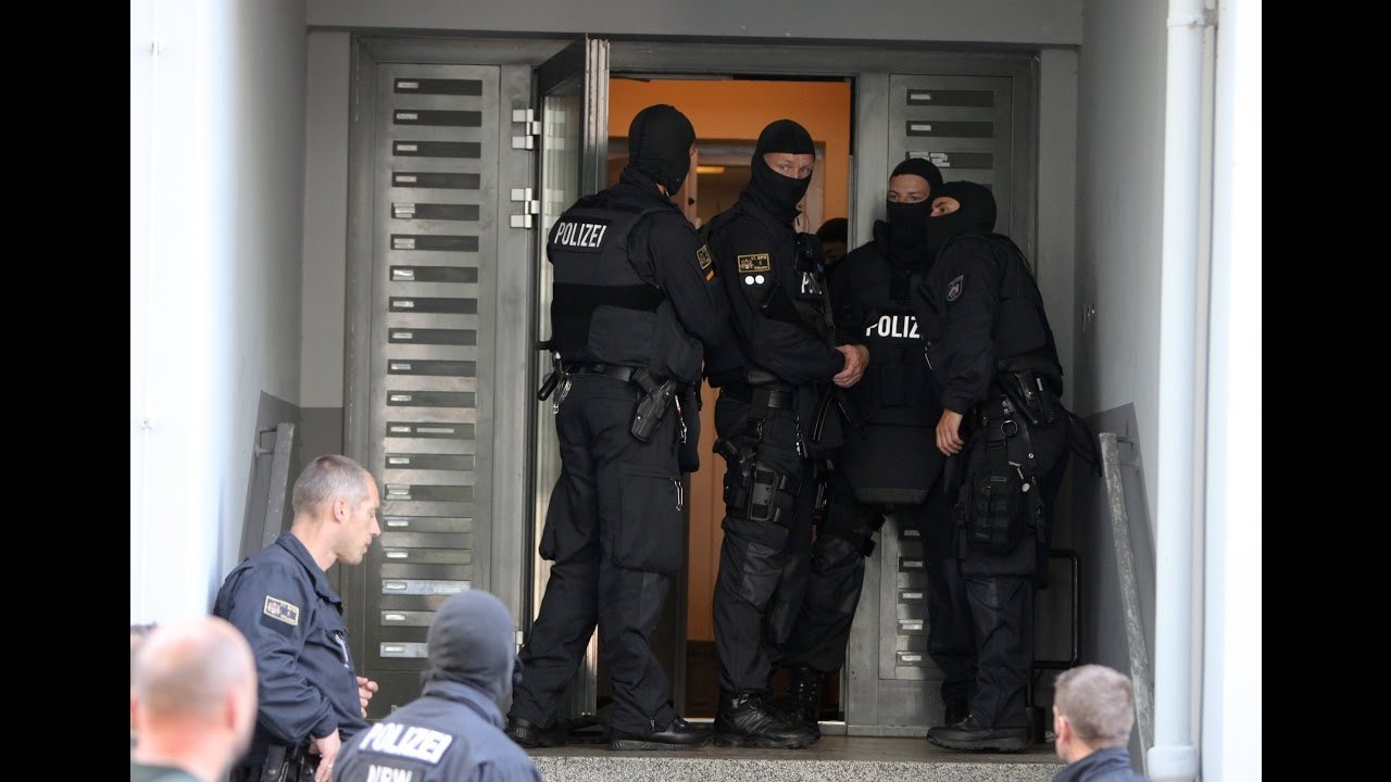 Festnahme und Razzia in Bremen-Huchting