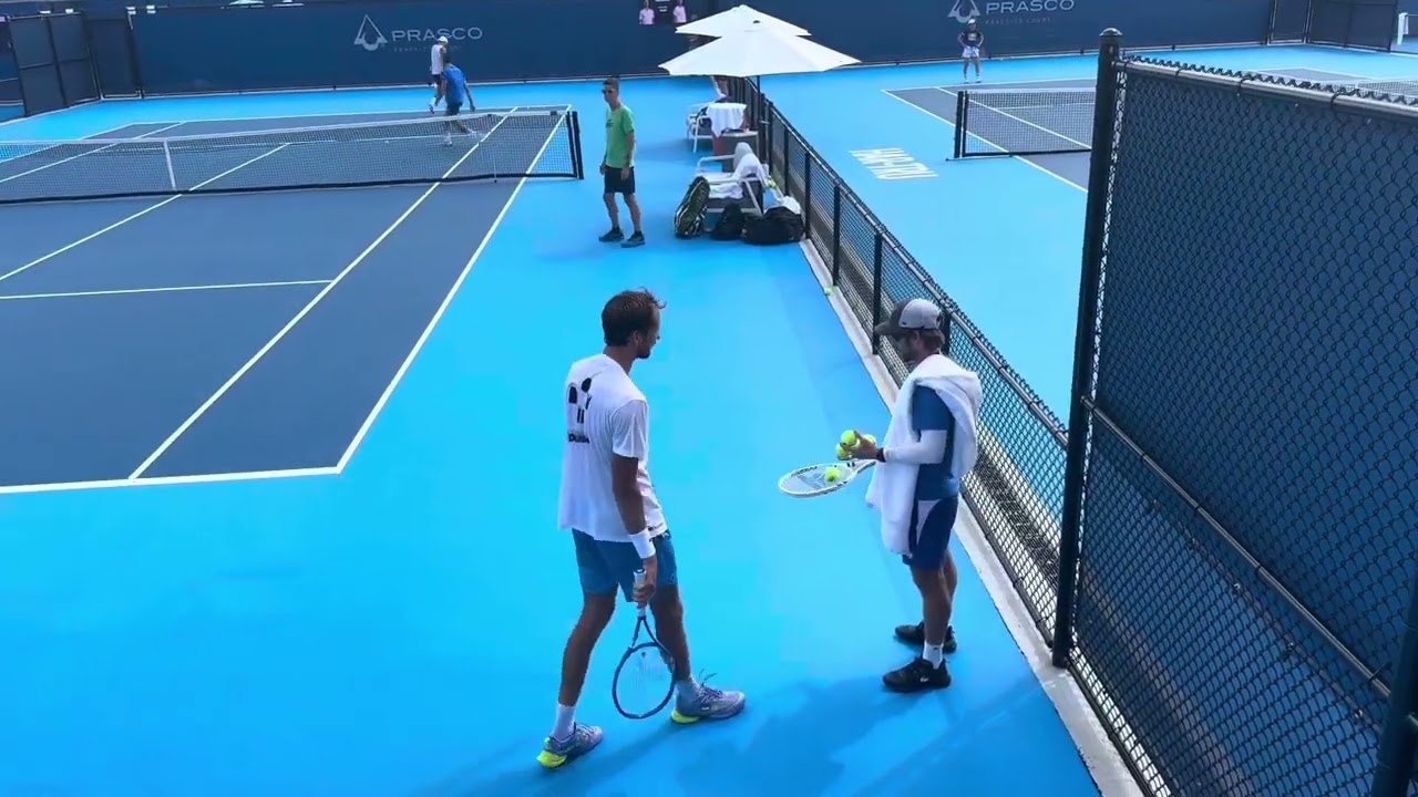 Rune & Medvedev