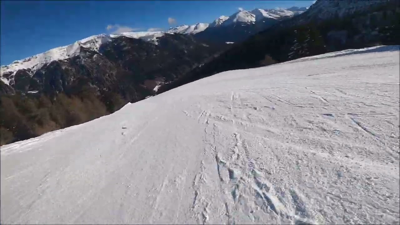 LADURNS, Pista 
