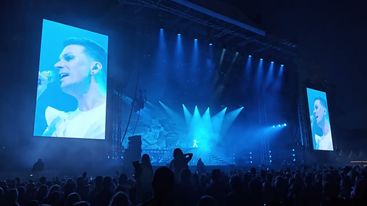 Antti Tuisku - Hyökyaalto (Ruisrock 2023)