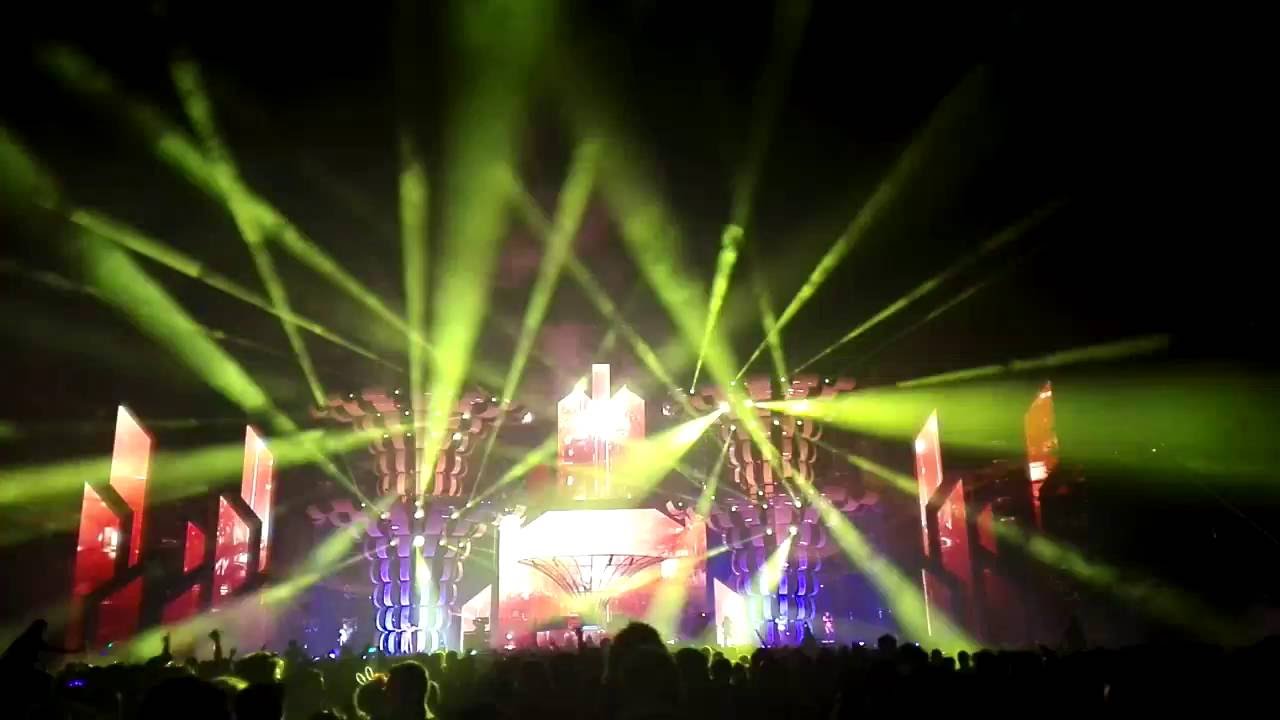 Sunrise 2016 KSHMR 3, KSHMR - Dhoom