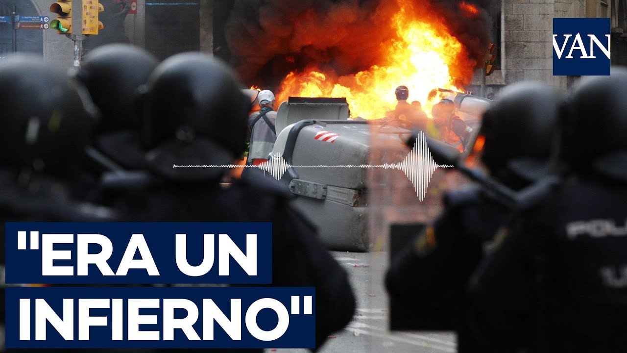 Dos policías nacionales: 
