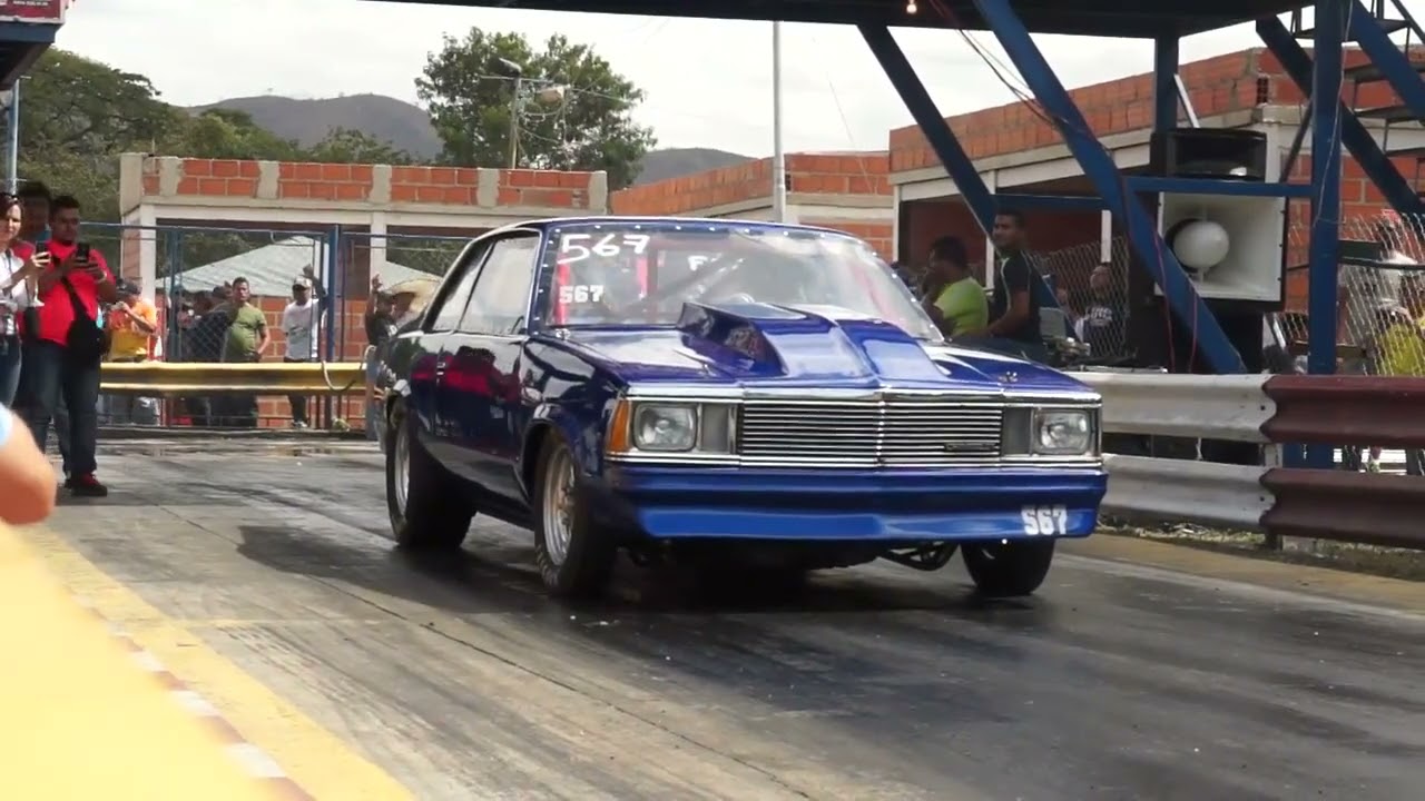 CLIP CAMPEONATO PIQUES COCHES EN AUTODROMO TURAGUA, SANTA CRUZ DE ARAGUA, VENEZUELA.