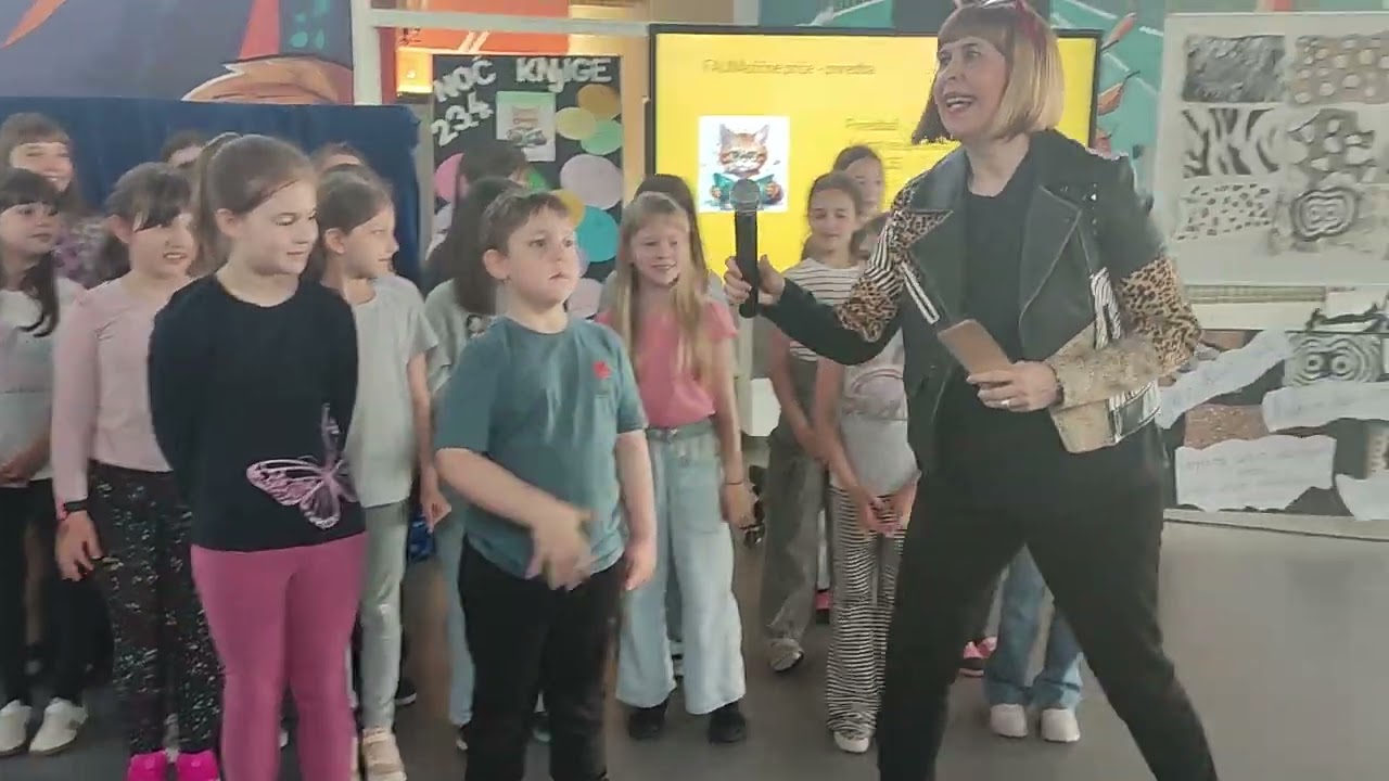 Zbor, pjesma Afrika  Pozdrav ravnatelja, Odjava priredbe