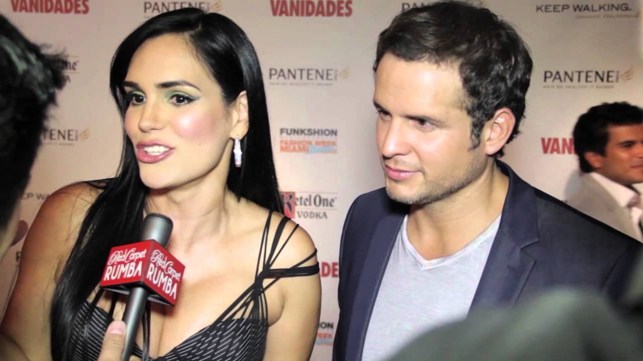 Scarlet Ortiz en la Fiesta de Vanidades
