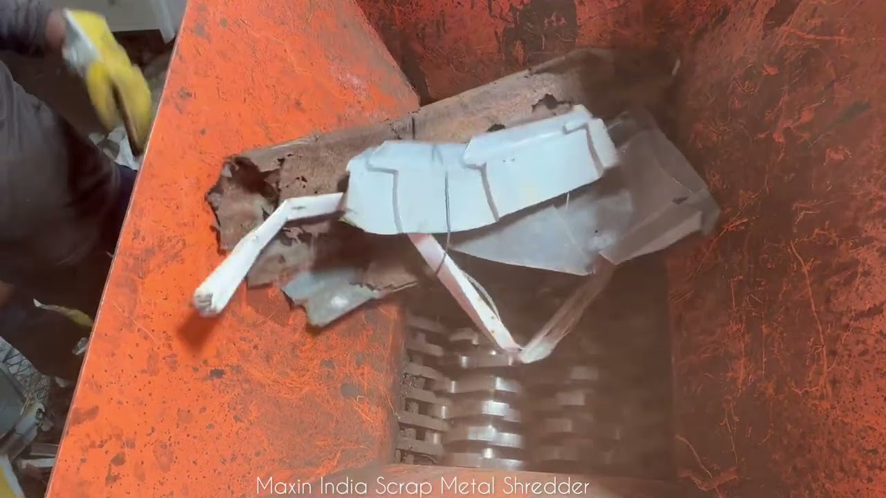 Scrap metal shredder, Metal shredding, Scrap metal crusher, Metal crushing, #Twinshaftmetalshredder,