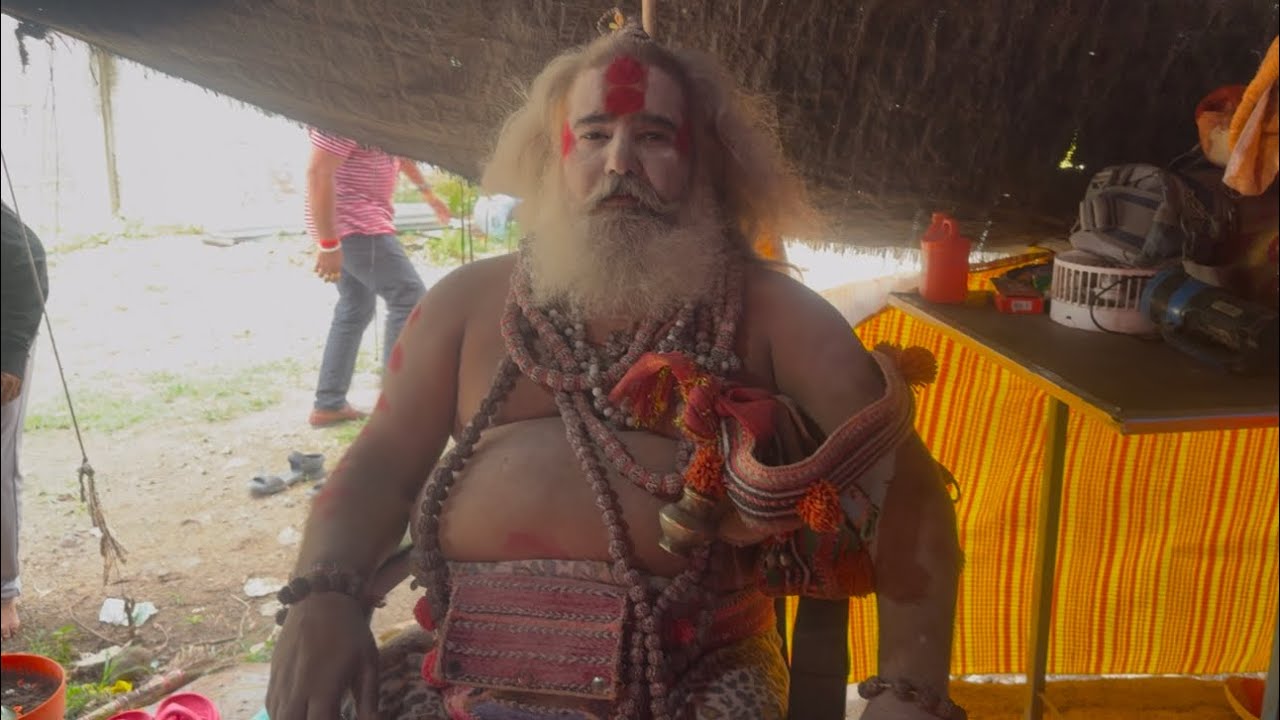 शिव  क़ा वन्दन कीया कारो हरिद्वार से आये नागा साधु रघुवीरदास महाराज भानखेड़ा