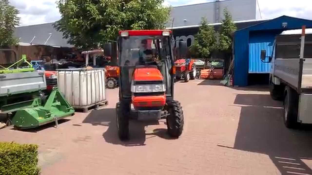 Kubota GL 241 traktorek japoński (ogrodniczy). Asystent skrętu.  www.akant-ogrody.pl