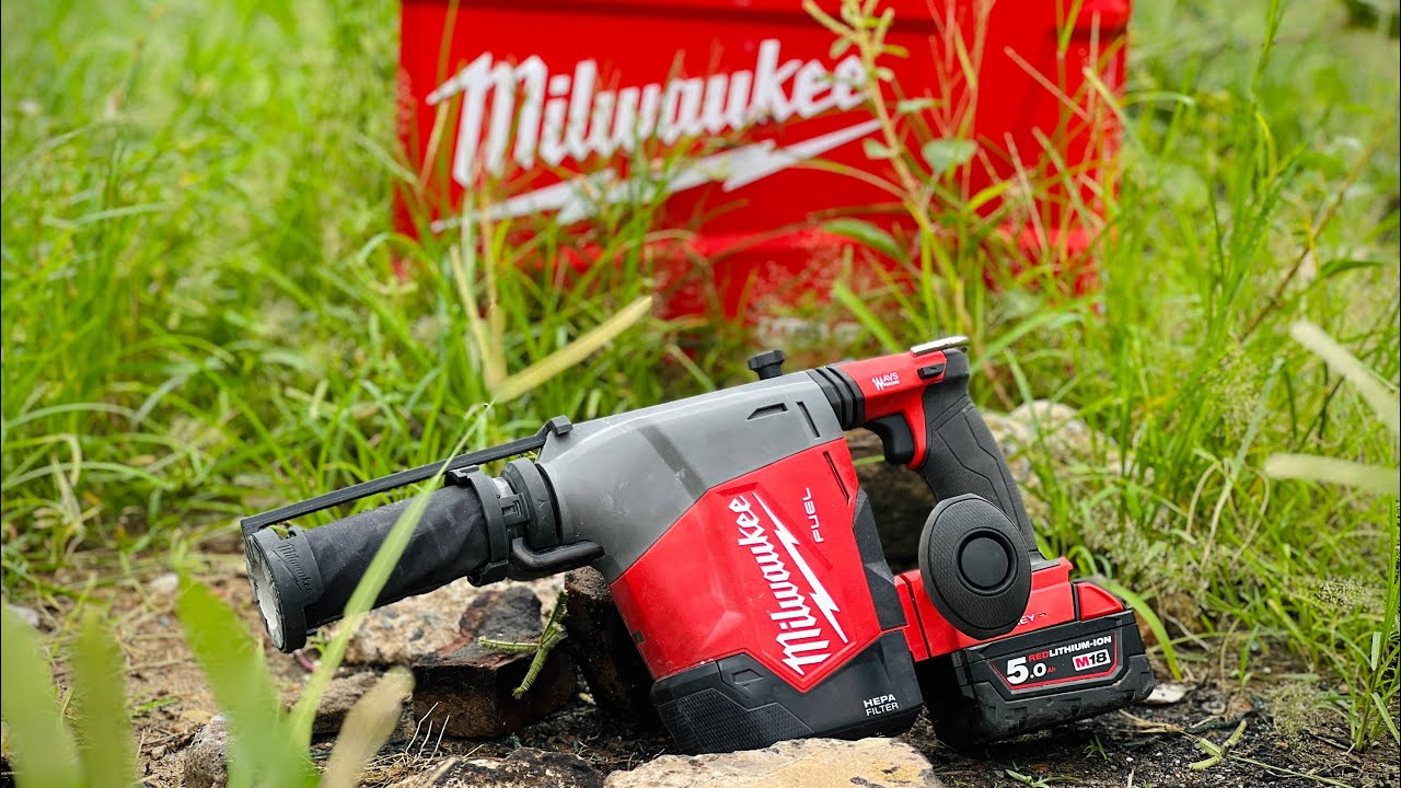 Test máy khoan trần trên cao milwaukee mới ra mắt M18 FHAFOH16