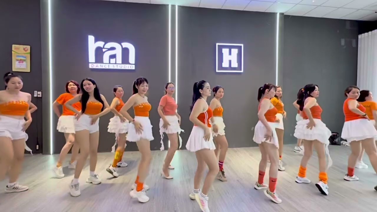Bắt con bướm vàng (Hân 87)