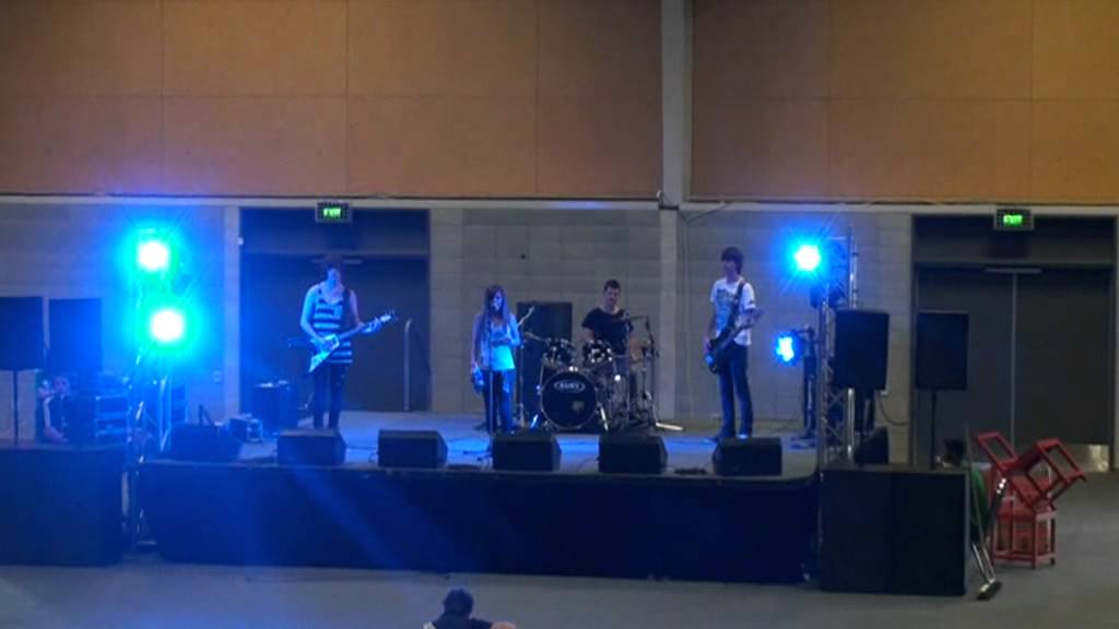 Garage Six IX performing cover of 