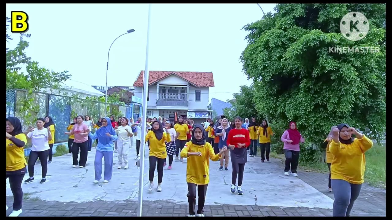 SENAM KREASI MARS PKK || Demo : PKK Mrican, Caturtunggal - Depok - Sleman 