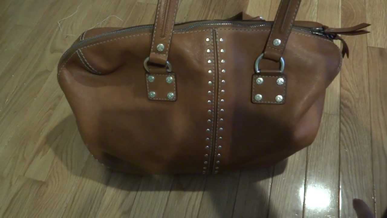 Whisper #7: What's in my Purse/Gum Chewing