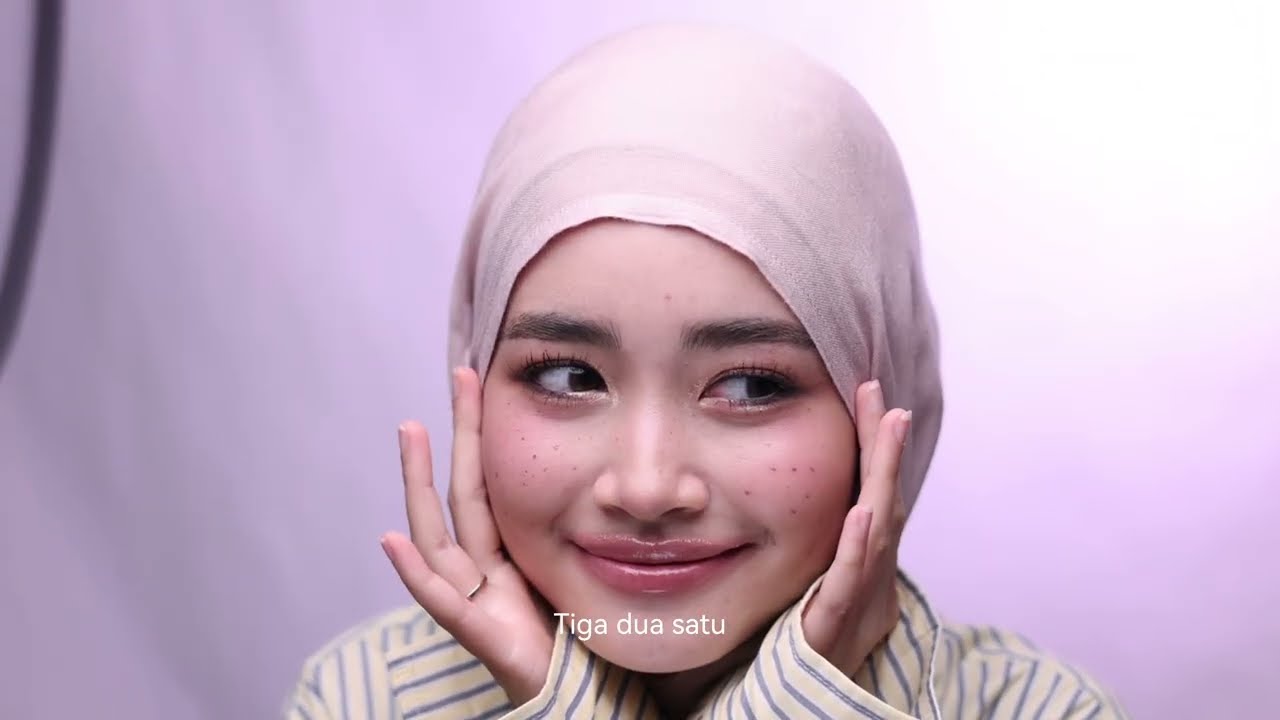Mayla: Doll Makeup