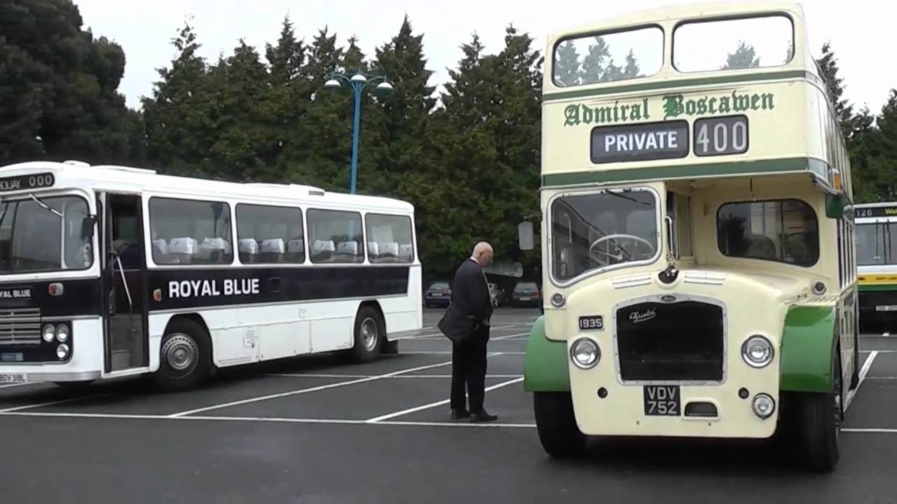 ARRIVING AT TORBAY BUS DAY 2010