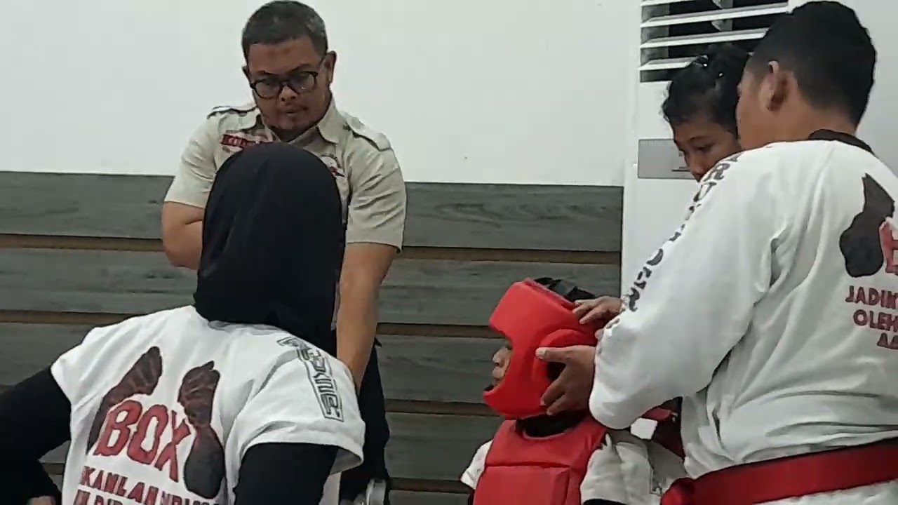 LATIHAN TRYOUT TARUNG DEARAJAT USIA DINI  CIREBON