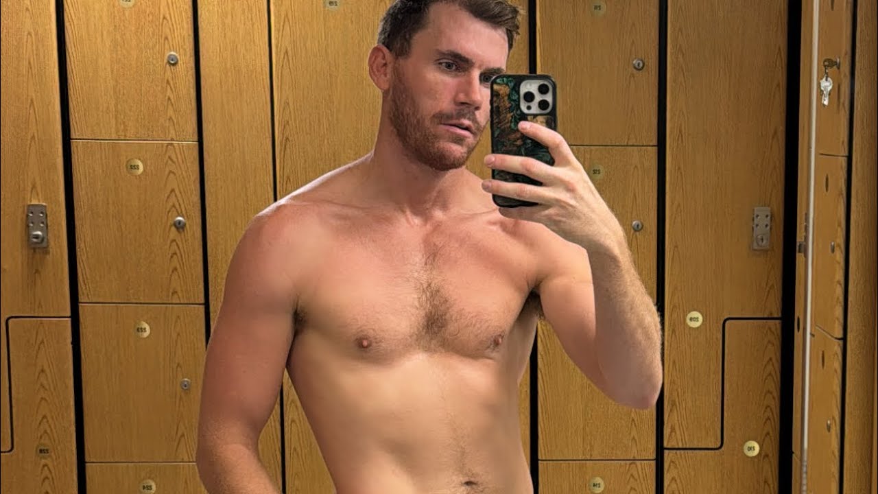 My first gay experience story