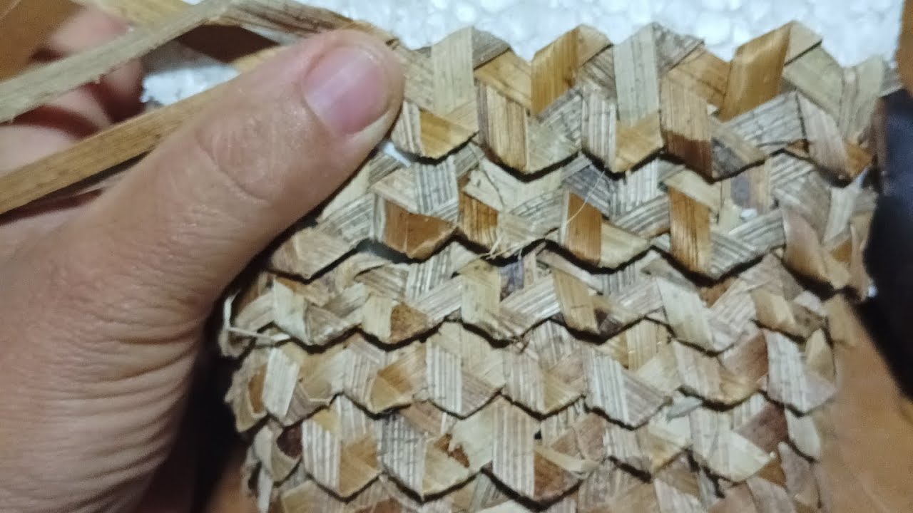como fazer bolsa de palha de banana seca trança de bico#brazil