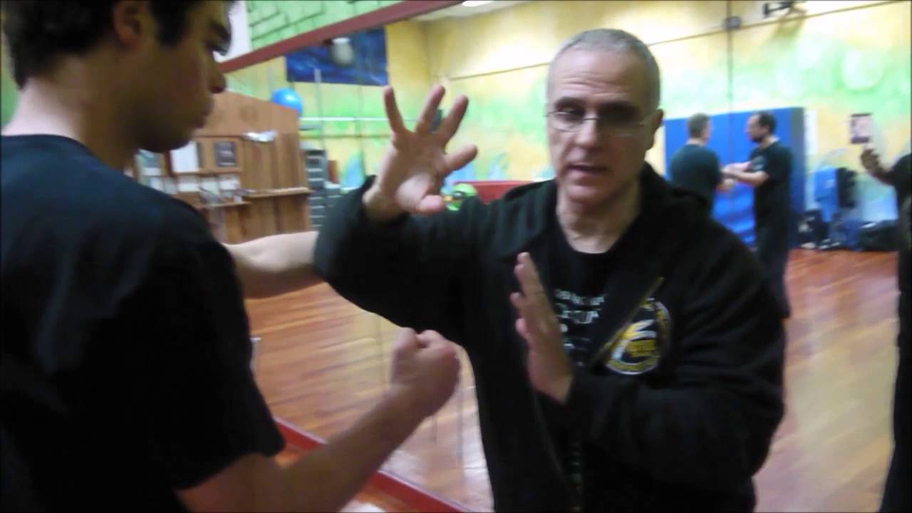 KWONG SAI JOOK LUM - Tecniche di base - Sifu Alessandro Cossu