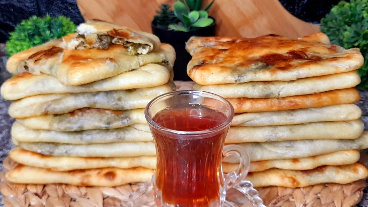 معجنات السبانخ أو أقراص السبانخ أو مطبق السبانخ أطيب وصفة فطاير السبانخ