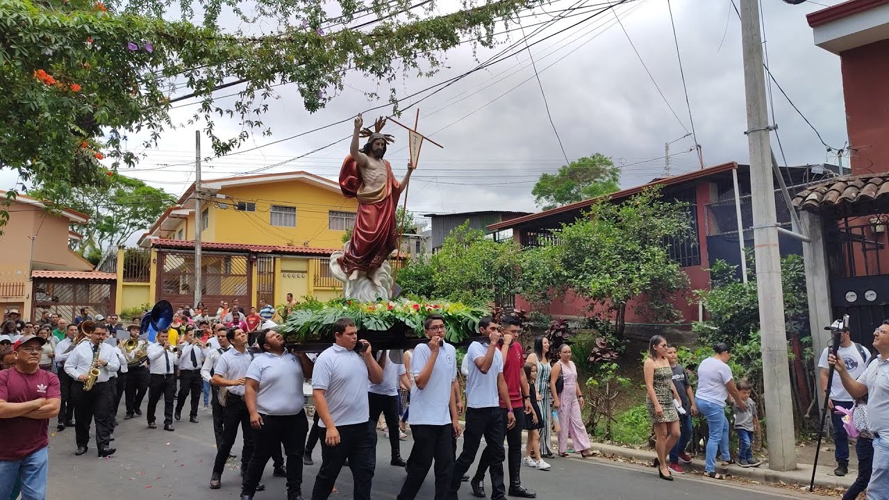 🎉 Пасха Детская пасхальная процессия в Сан-Хосе, Коста-Рика