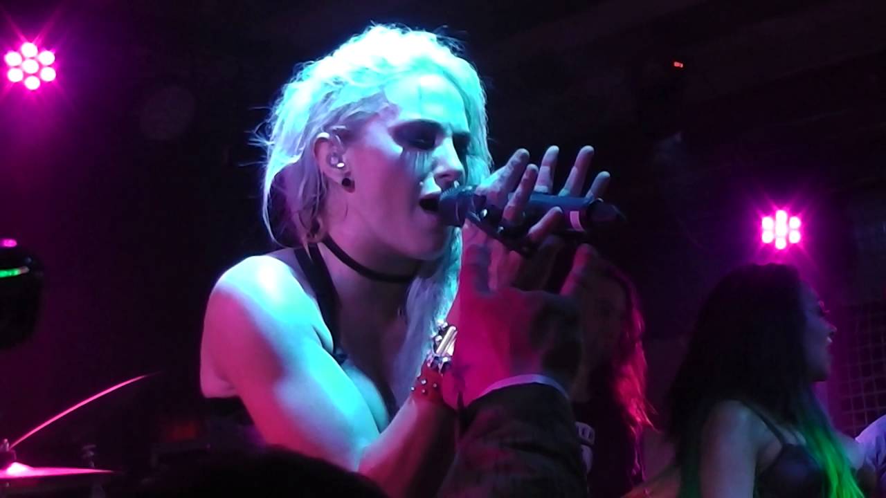 Butcher Babies - Thrown Away (Rebellion Bar, Manchester)