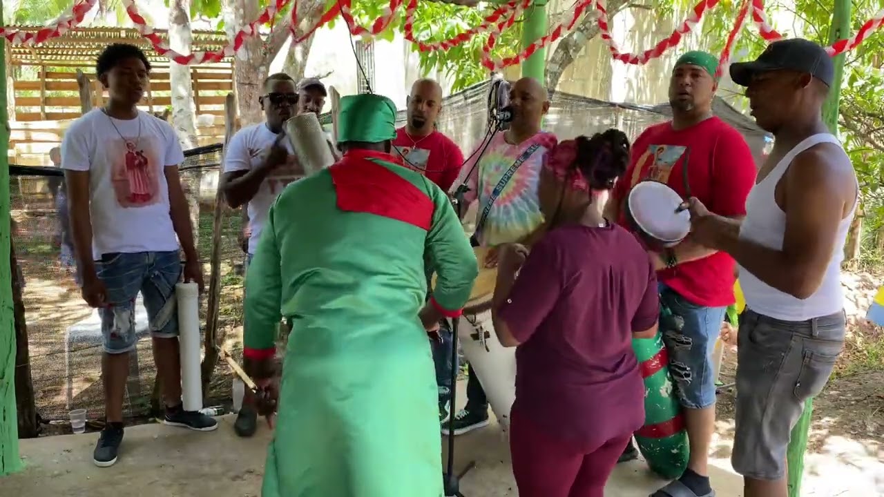 Atabales San Miguel en las baría de guerra ( fiesta de palo en vivo )  ,,,parte 03