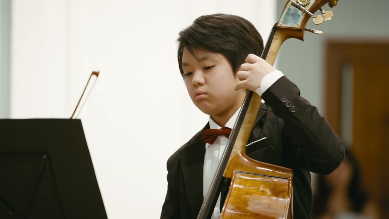 Wintervogel  2025. Bach Menuett BWV 114