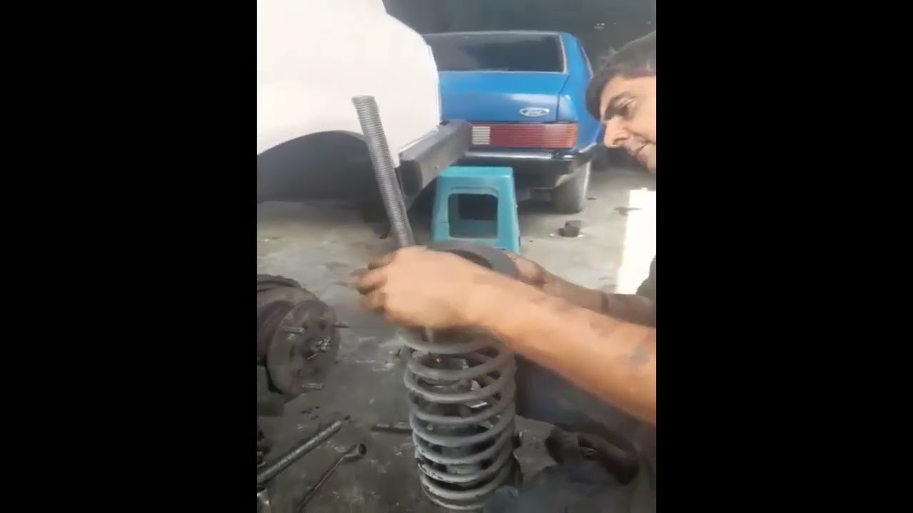 Como bajar la SUSPENSIÓN de manera fácil a un Ford CORCEL, DEL REY Y RENAULT (12,18)