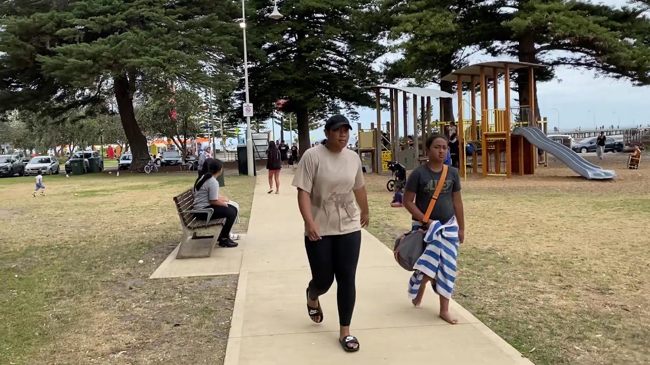 Melbourne attraction - Altona beach in Pointcook suburb!