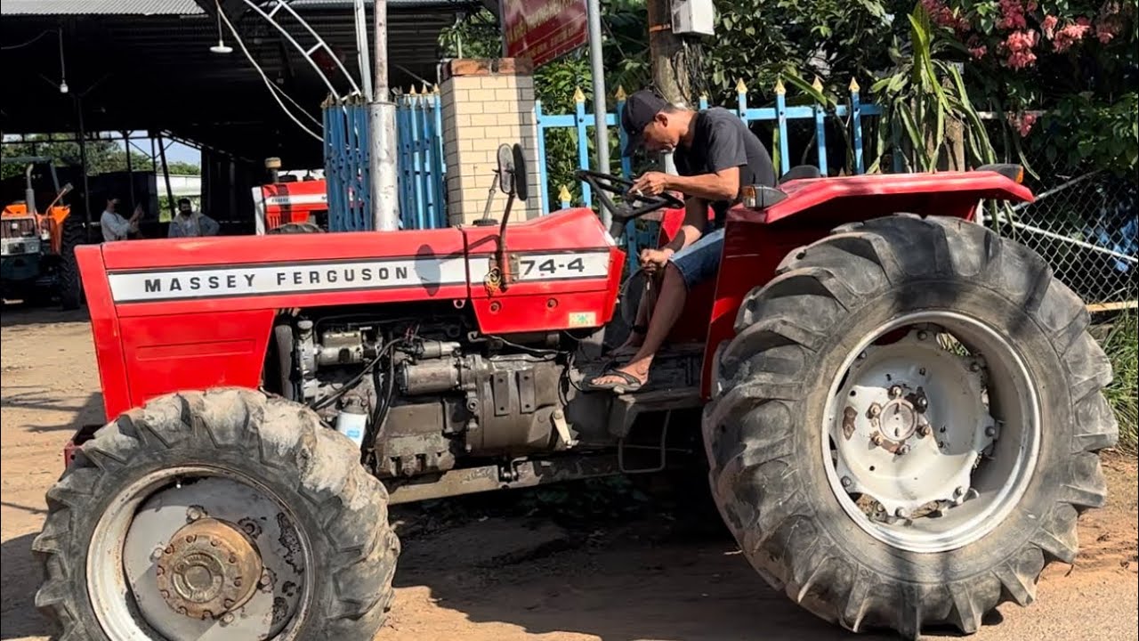 Massey Ferguson 174-4 cập bến Nông Cơ Bảy Ghì. Bàn Giao Yanmar F97 Cực Mạnh về Phú Yên