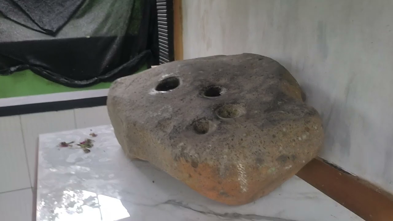 BATU PENGHITUNG MUSIM PERTANIAN