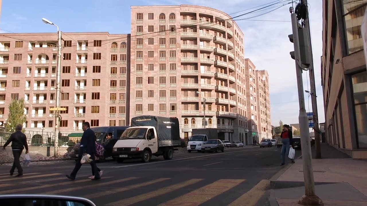 Yerevan, 27.10.17, Fr, Video-2, Mekenaits, Baghramyan poghotaits, Tbilisyan kh.
